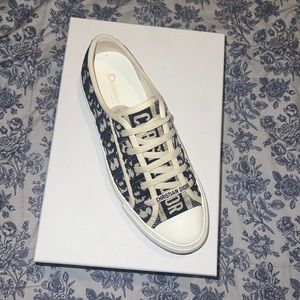 DIOR Walk’N’Dior Sneakers